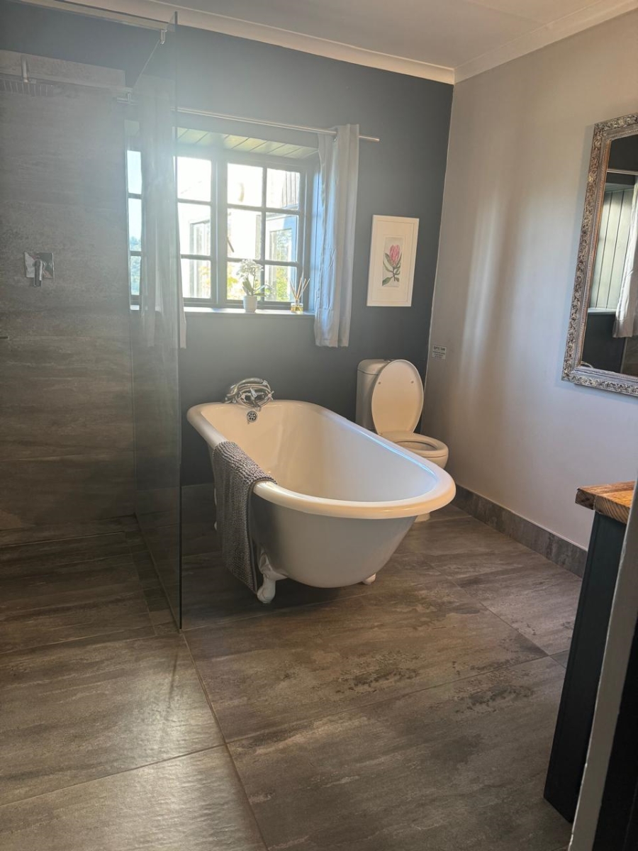 6 Bedroom Property for Sale in Sedgefield Rural Western Cape